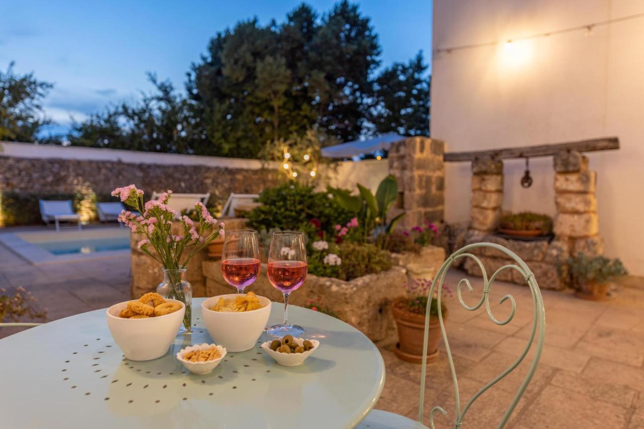 Courtyard With Pool Villa Racale Dış mekan fotoğraf