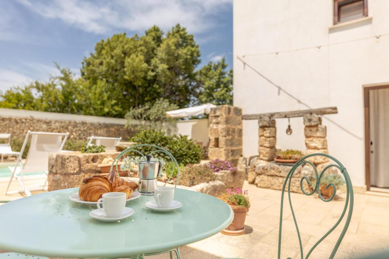 Courtyard With Pool Villa Racale Dış mekan fotoğraf